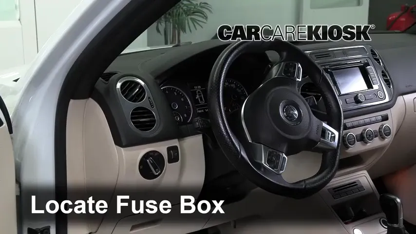 2014 Volkswagen Tiguan R-Line 2.0L 4 Cyl. Turbo Fuse (Interior)